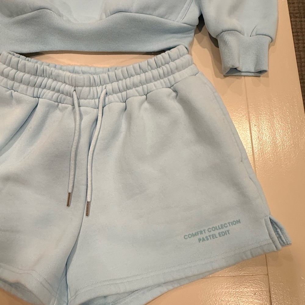 Comfort Collection Women's Light Blue Hoodie & Shorts Set - Picture 4 of 4